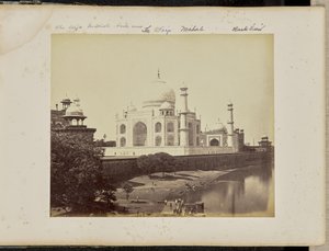 Agra; Der Taj, vom Fluss aus von Samuel Bourne