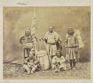 Bergarbeiter in Shimla mit Khiltas und Dandy von Samuel Bourne