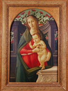 Die Madonna und das Kind in einer mit Rosen dekorierten Nische