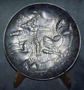 Schale mit Darstellung von König Ardashir II. (r. 379-86), aus Sari, Mazandaran, ca. 380 n. Chr.