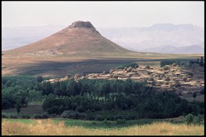 Ansicht von Takht-e Solalman, oder Salomons Thron von Sasanian School