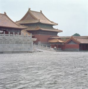 Pavillon mit doppeltem Dach und Marmorterrasse, Ming-Dynastie