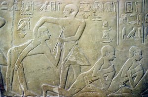 Altes Ägypten, Relief, Dorfbewohner müssen ihre fehlerhaften Steuererklärungen den Beamten eingestehen, Grab von Mereruka, 6. Dynastie von School Egyptian
