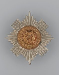 Mützenabzeichen, ca. 1896-1920 (Metall) von School English