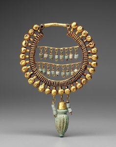 Ohrring, 550-330 v. Chr. (Gold & Fayence)