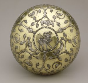 Schale, 6.-7. Jahrhundert n. Chr. (vergoldetes und geschnitztes Silber)