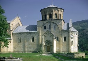 Südansicht der Kirche Sveta Bogodorica von Serbian School