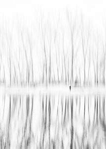 Einsame Figur Winterreflexion von Shanrui Ren
