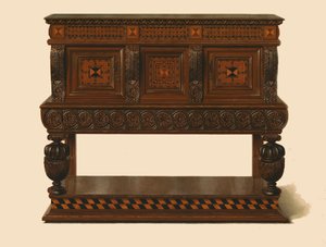 Walnuss- und Eichenbuffet, 1904 von Shirley Charles Llewellyn Slocombe