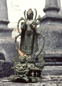 Buddha in einer Argumentationshaltung von Siamese School
