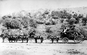 Postkutsche fährt in Pretoria ein, ca. 1895