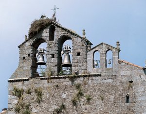Glockenturm der Kirche Mariä Himmelfahrt