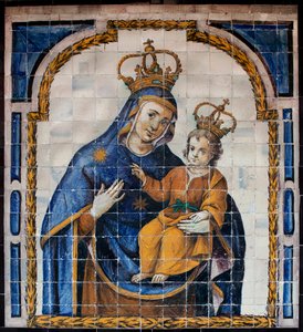 Unsere Liebe Frau des Volkes - Azulejos (Fayence) um 1670, von einem anonymen Sevillaner, aus dem Kloster des Volkes in Sevilla (Spanien) - Museum der Schönen Künste von Sevilla, Spanien