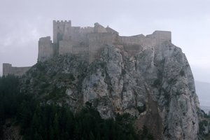 Ansicht der Burg Loarre, erbaut im 11.-13. Jahrhundert