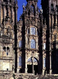 Ansicht der Westfassade (Fachada del Obradoiro) entworfen von Fernando Casas y Novoa