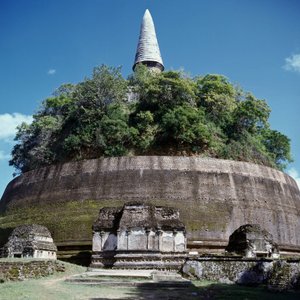 Ansicht der Stupa Rankoth Vehera.