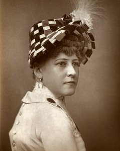 Kate Munroe, Schauspielerin, 1883 von St James