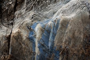 Gefalteter blauer Felsen von Studio Meikle