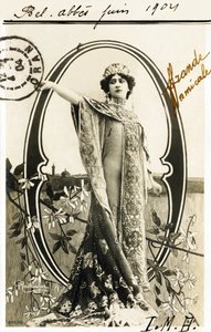 O a: Anna Held, polnischer Herkunft, Sängerin und Tänzerin aus der Belle Époque - Alphabet in Postkarte