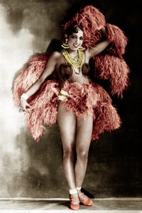Josephine Baker im Folies Bergère von Studio Walery