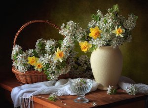 Frühlingsblüten Stillleben von Tatyana Skorokhod