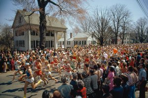 Der 77. Boston-Marathon beginnt hier