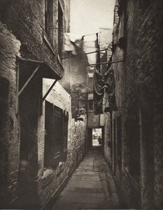 Close No. 101 High Street von Thomas Annan