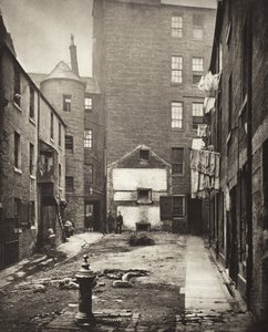 Close Nos. 97 & 103 Saltmarket (#28) von Thomas Annan