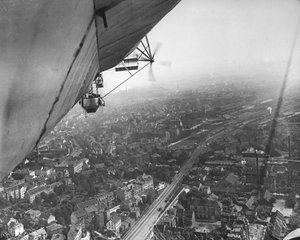 Luftaufnahme von einem Zeppelin