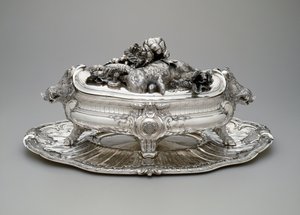 Terrine mit Deckel, Einsatz und Ständer
