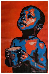 Hoffnungsvolles Kind mit Becher