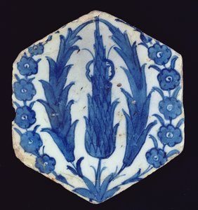 Hexagonale Isnik-Fliese mit Zypressen und einer Prunus, 1560-70 von Turkish School