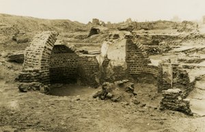 Dreilappiges Gebäude, al-Fustat, Ägypten, Fotografie von Ugo Monneret de Villard