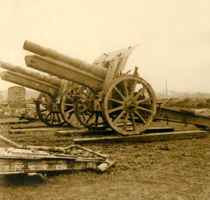 155 Kanonen, um 1914-1918 von Unbekannt