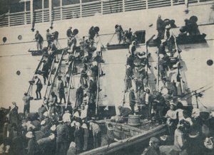 Eine neuartige Methode der Kohlenverladung im Hafen von Yokohama, 1936 von Unbekannt