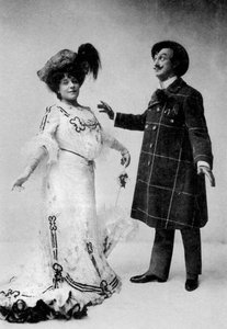 Ada Blanche und J.R. Hale in einer Szene aus The Medal and the Maid, 1909 von Unbekannt