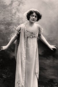 Adrienne Augarde 1882-1913, englische Schauspielerin, 1907