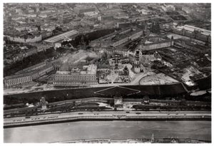 Luftaufnahme des Kremls, Moskau, UdSSR, von einem Zeppelin, 1930-1933