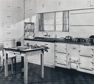 Aga Heat Ltd. Das Modell F Aga Herd für ein großes Haus, schwarz und cremefarben emailliert