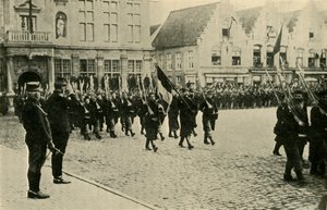 Albert I. von Belgien inspiziert Truppen, Erster Weltkrieg, 1914, ca. 1920