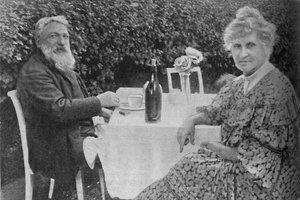 Auguste Rodin - Rodin und seine Frau in ihrem Garten in Meudon, um 1925