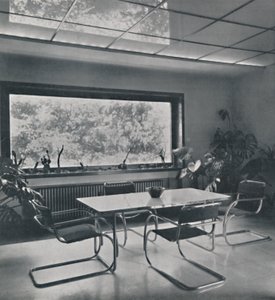Frühstücksraum in einem Haus in Bukarest von Rudolf Frankel von Unbekannt