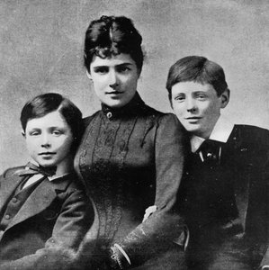 Aber zumindest konnte man zu Hause bei Mutter und Bruder John Glück finden, 1889, 1945