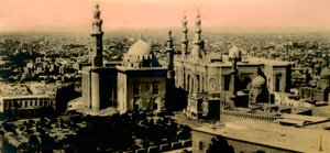 Kairo: Gesamtansicht und Sultan-Hassan-Moschee