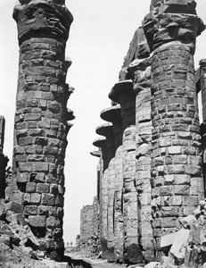 Zentrale Allee des großen Tempels von Karnak, Ägypten, 1878