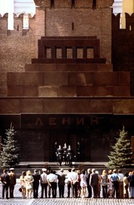 Wachablösung am Lenin-Mausoleum, Roter Platz, Moskau