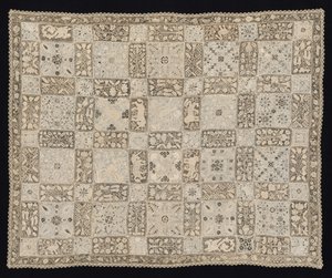 Stoff mit Einhörnern, Drachen, anderen Tieren und Blumenmustern, 1800er von Unbekannt