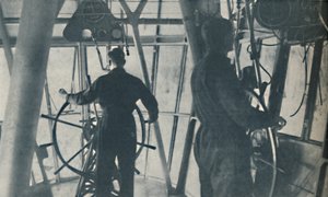 Komfort für Passagiere und die Kabine einer wunderbaren zentralen Steuerung, um 1935 von Unbekannt