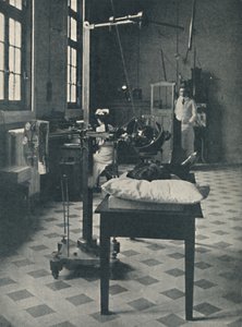 Crookes, Röntgen und Finsen - Verwendung des wunderbaren Röntgenapparats, um 1925