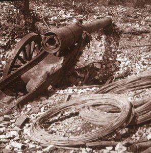 Zerstörte 155-Kanone, ca. 1917-ca. 1918 von Unbekannt